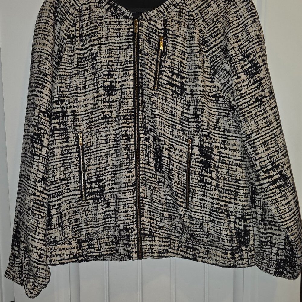 Bomber Jacket - Picture 2 of 3